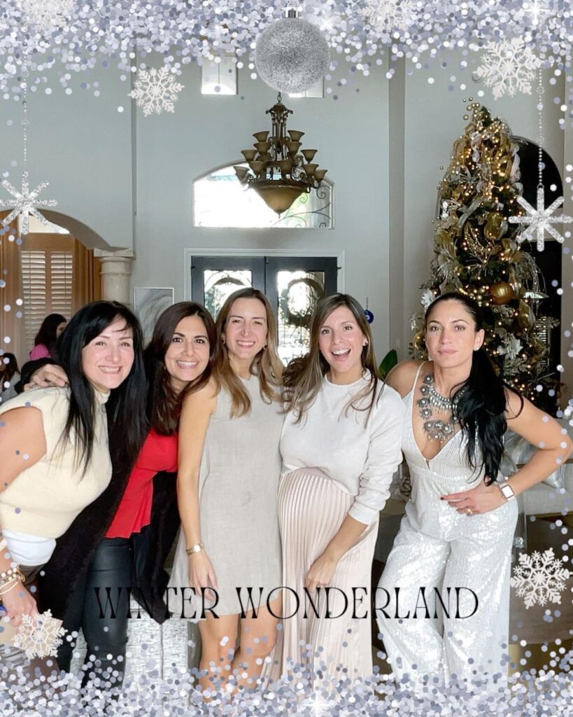 Strike a pose with Houston's trendiest digital photo booth! 📸 Perfect for weddings, birthdays, corporate events and more, our booth offers boomerangs, GIFs, pics and a whole lot of fun.