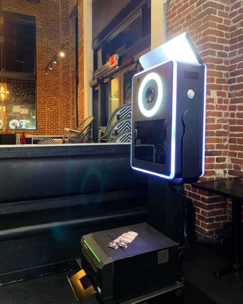 Capture Memories That Last a Lifetime with Our Stylish Digital Photo Booths! Serving Fresno, Bakersfield, Tulare, Orange County, and Beyond for Weddings, Parties, and More!