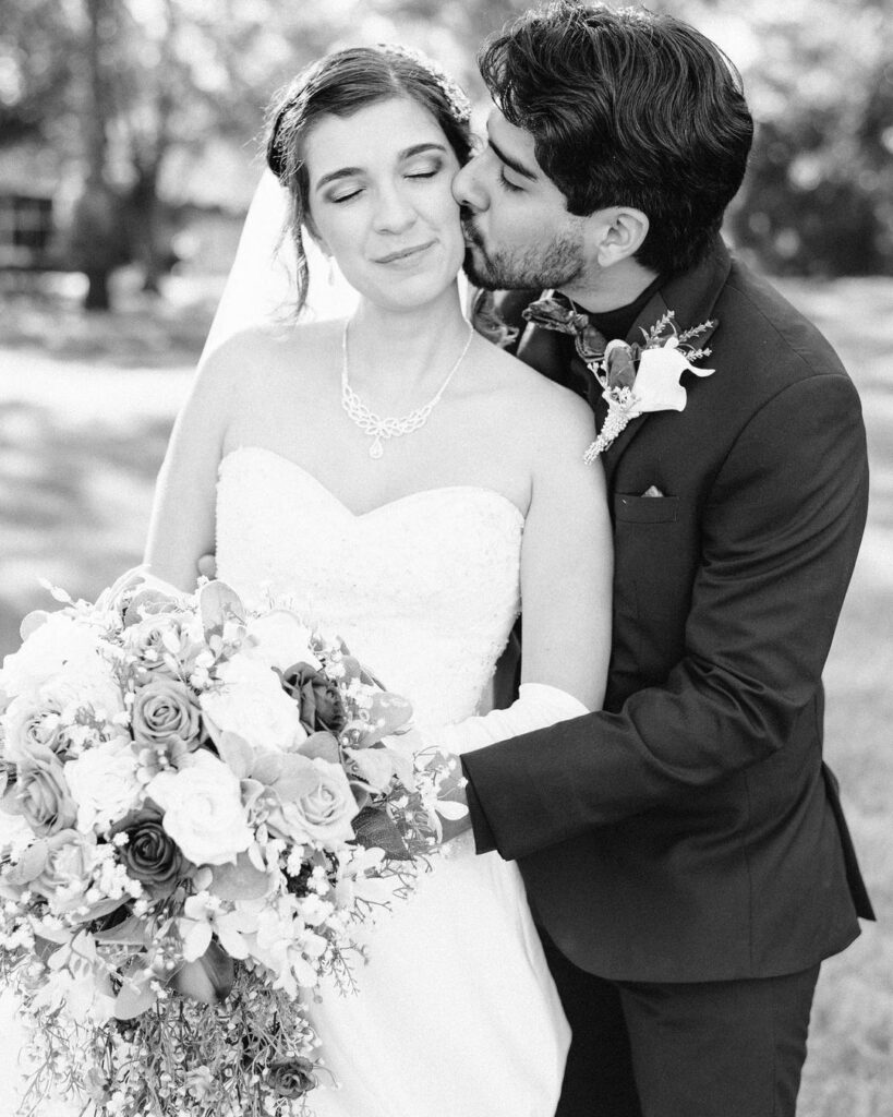 Preserving Your Special Day: Experienced Wedding Photographer for Authentic and Timeless Memories