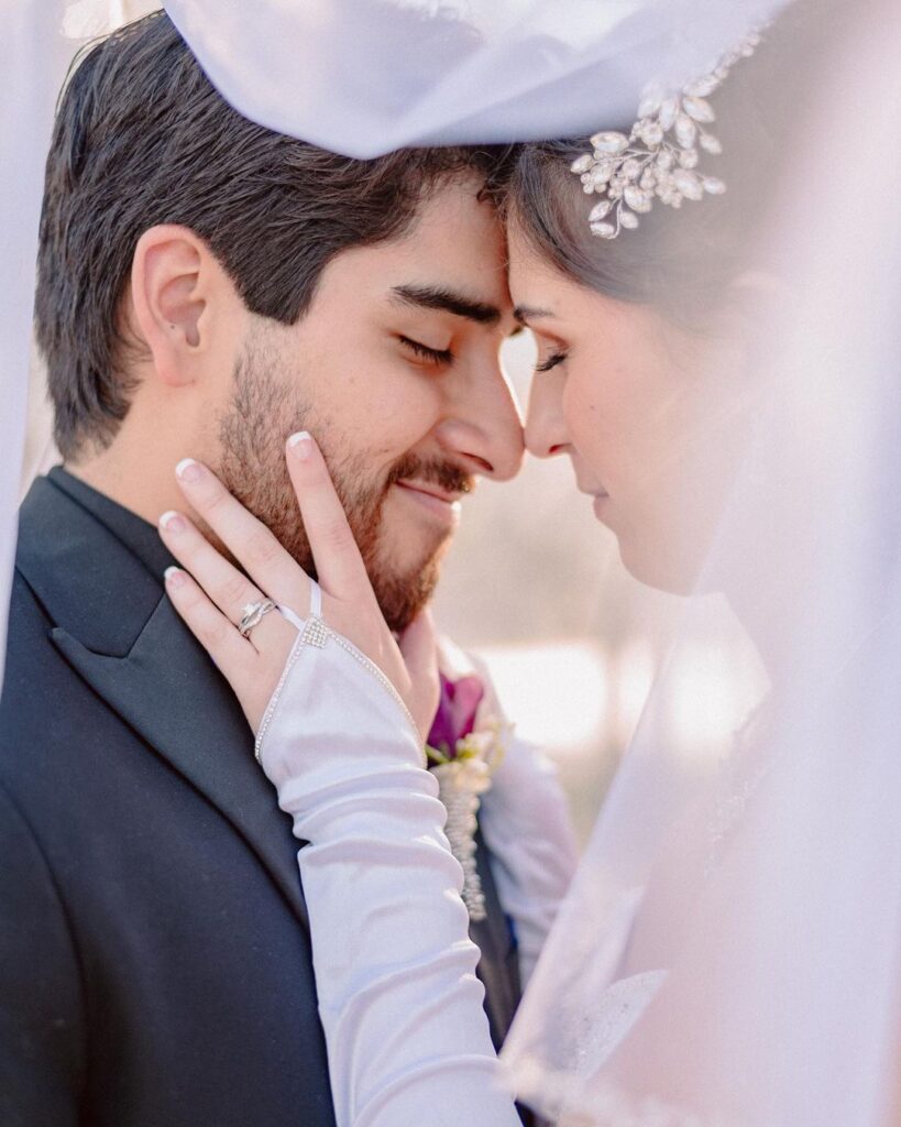 Preserving Your Special Day: Experienced Wedding Photographer for Authentic and Timeless Memories