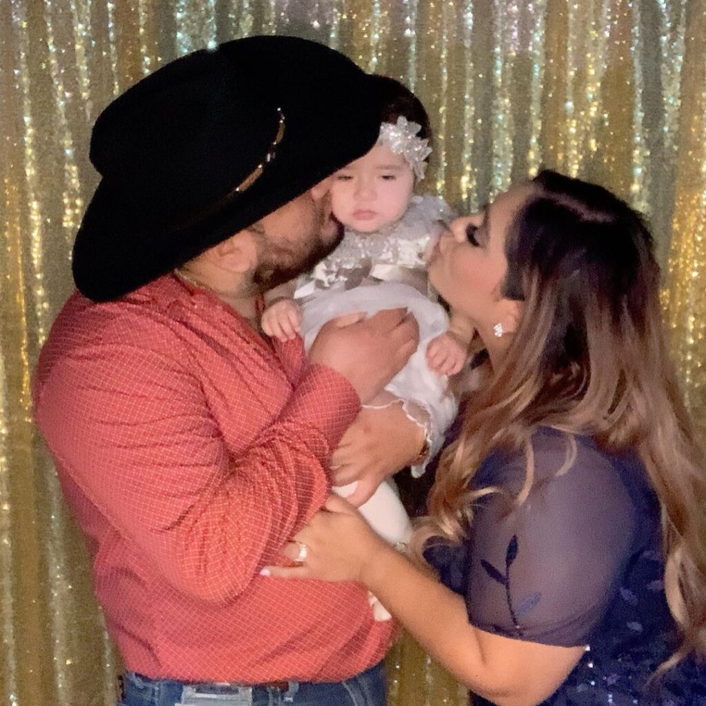 Add Some Sparkle to Your Company Holiday Party with Our Fun and Interactive Photo Booth!