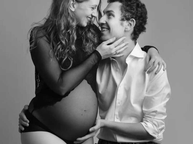 Specializing In Luxury Portrait Experience - Capturing the Radiance of Motherhood: Customized Maternity Photography for Your Unique Story