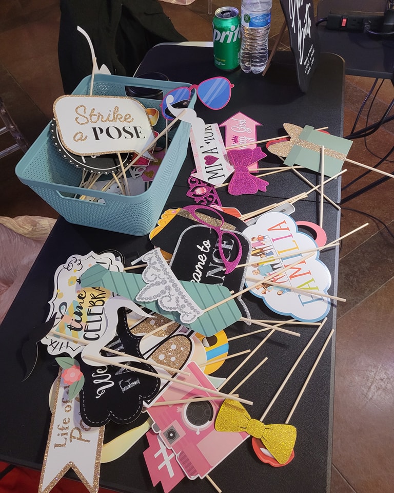 Capture and Share the Fun at Your Event with Our Digital Photo Booth: Photos, GIFs, Boomerangs, Videos, and Instant Sharing Options!