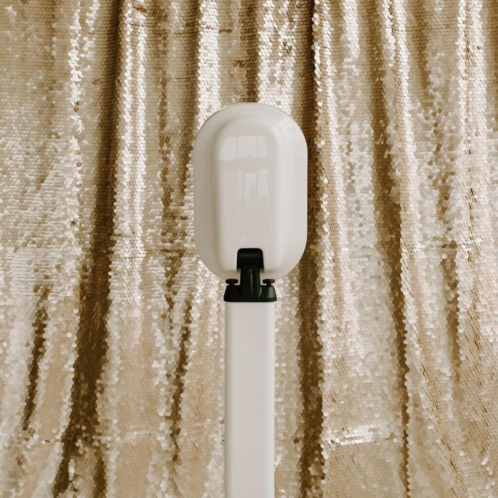 Capture the Fun: All-Digital Photo Booth with Built-In GIF, Boomerang, Photo & Video Modes.