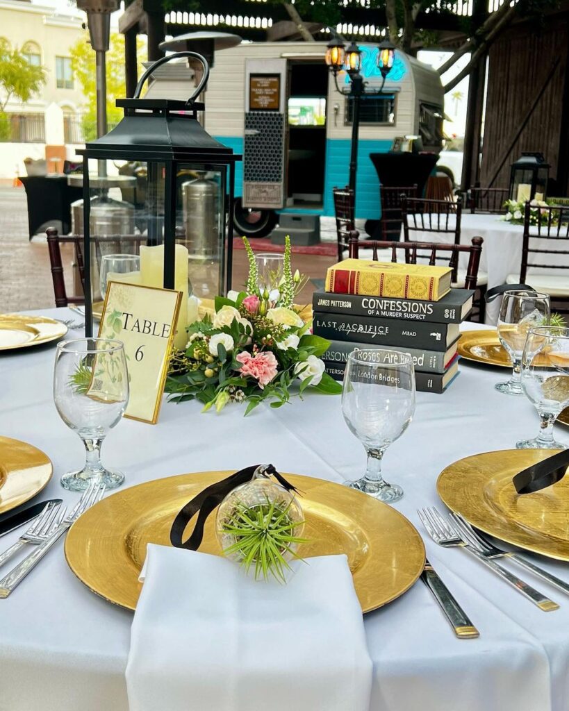 ✨1956 “Canned Ham” Vintage Trailer ✨Serving all of Arizona ✨Hire Us for Any Event