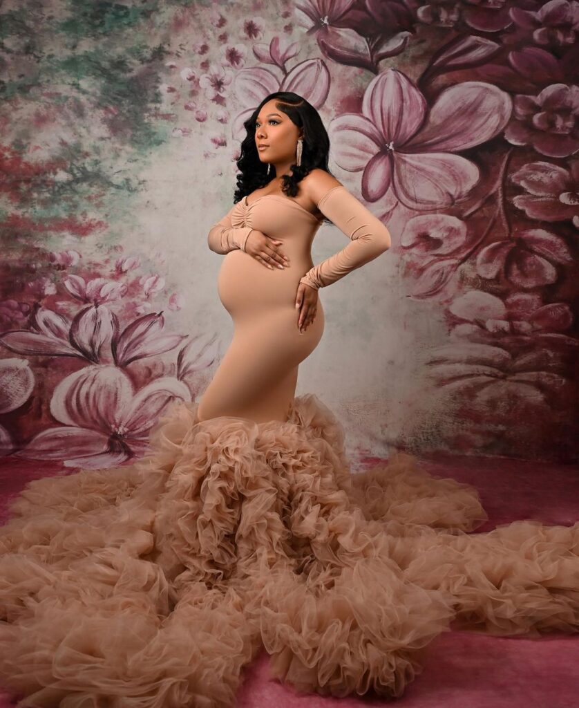 Embrace the Beauty of Pregnancy with Fine Art Maternity Photography: Capture Timeless Images of Your Journey