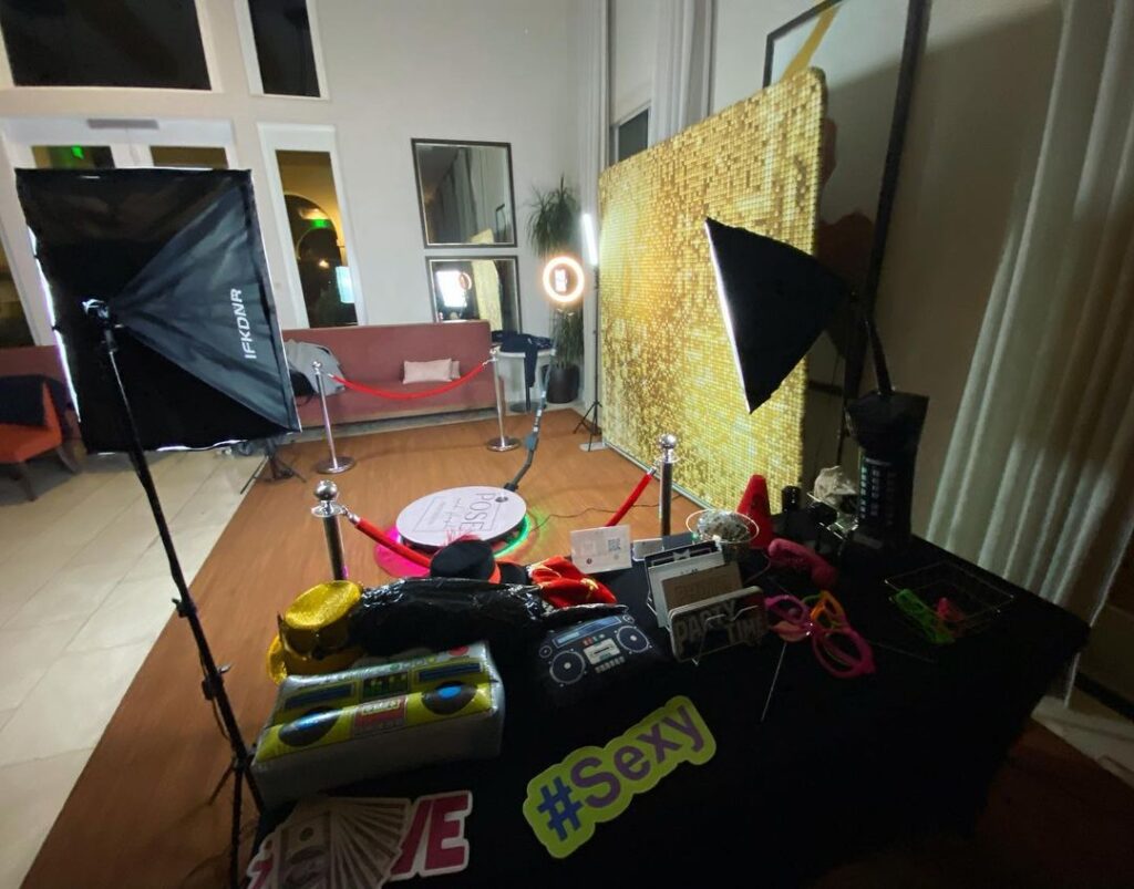 360 Photo Booth - The Ultimate Slow-Motion Video Experience for Your Event!