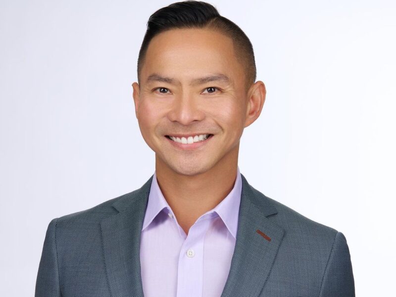 Authentic Headshots That Showcase Your Professionalism and Personality"
