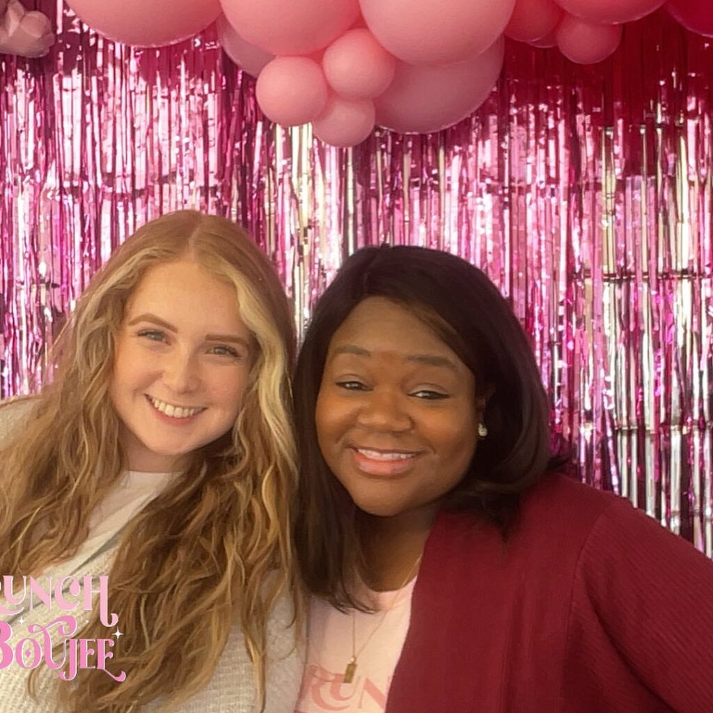 I’m not like a regular booth, I’m a cool booth 🤘🏼