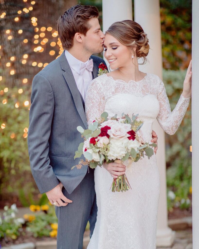 Preserving Your Special Day: Experienced Wedding Photographer for Authentic and Timeless Memories