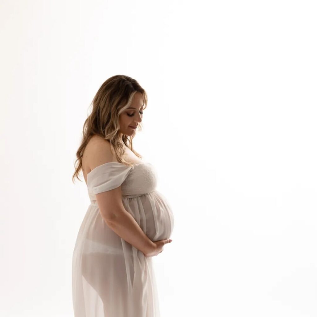 Specializing In Luxury Portrait Experience - Capturing the Radiance of Motherhood: Customized Maternity Photography for Your Unique Story