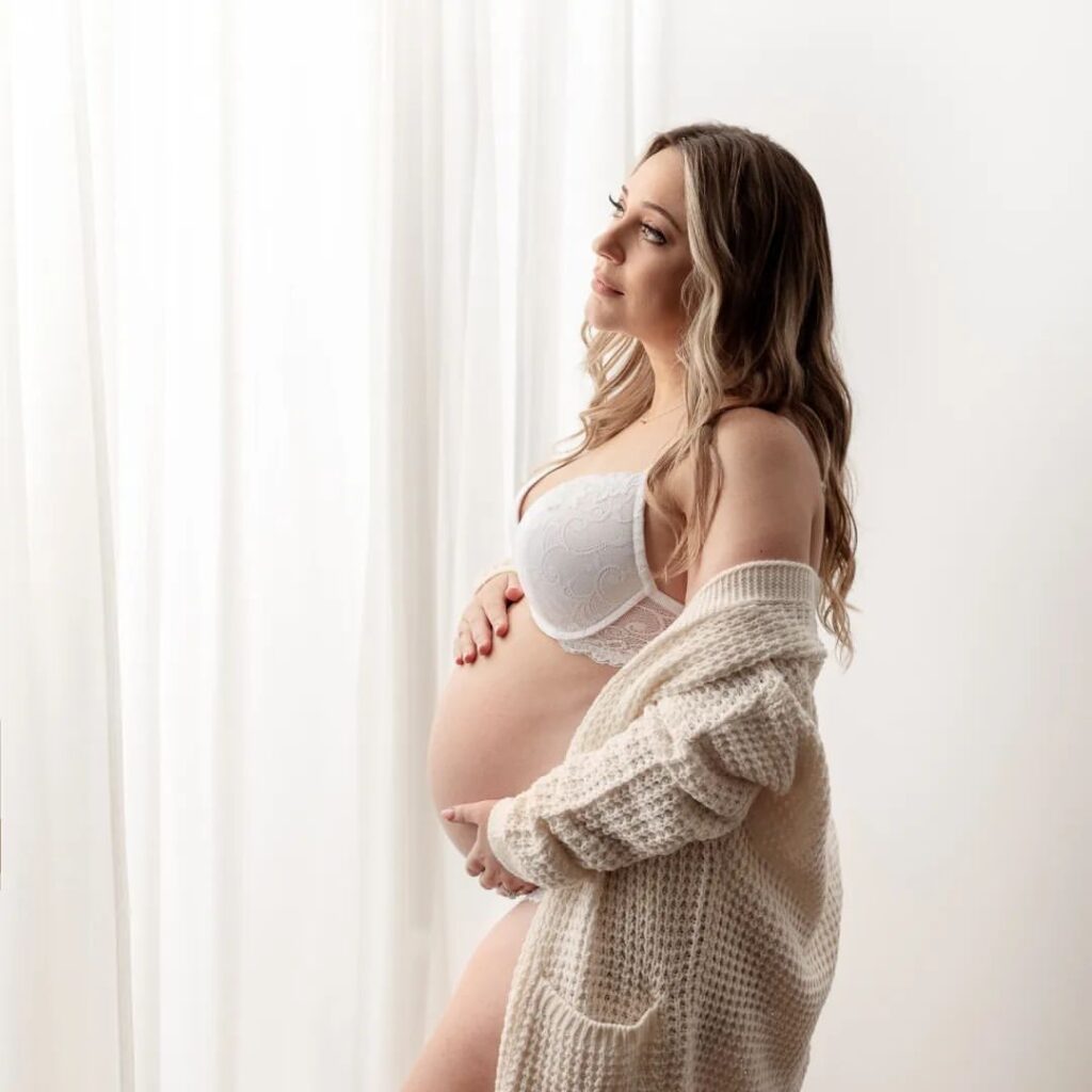 Specializing In Luxury Portrait Experience - Capturing the Radiance of Motherhood: Customized Maternity Photography for Your Unique Story