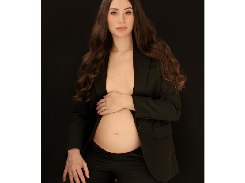 Capture the Beauty and Strength of Your Maternity Journey: Expert Photography in Westchester