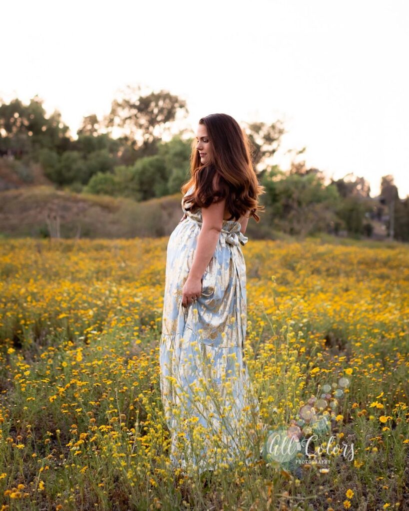 Natural Light Photographer based in San Diego. Capture the Beauty of Pregnancy: 1 Hour Maternity Session with 40 Artfully Edited Photos in High Resolution