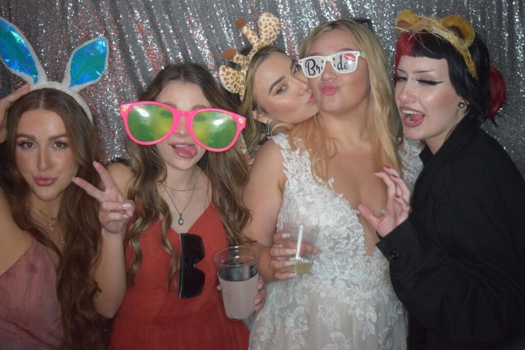 ✨1956 “Canned Ham” Vintage Trailer ✨Serving all of Arizona ✨Hire Us for Any Event