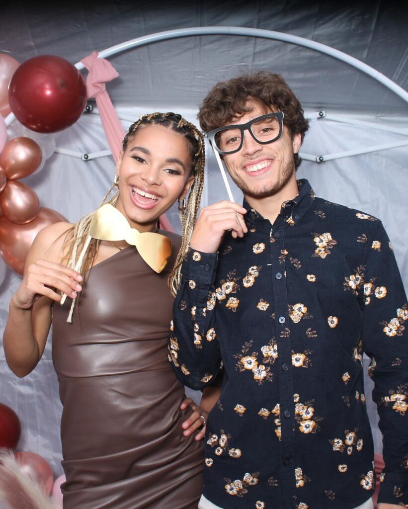 Make Your Event Memorable with Lumia DSLR Photobooth