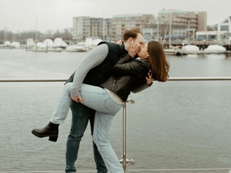 Golden Hour Photographer in NY: Lifestyle Portraits, Family, and More!