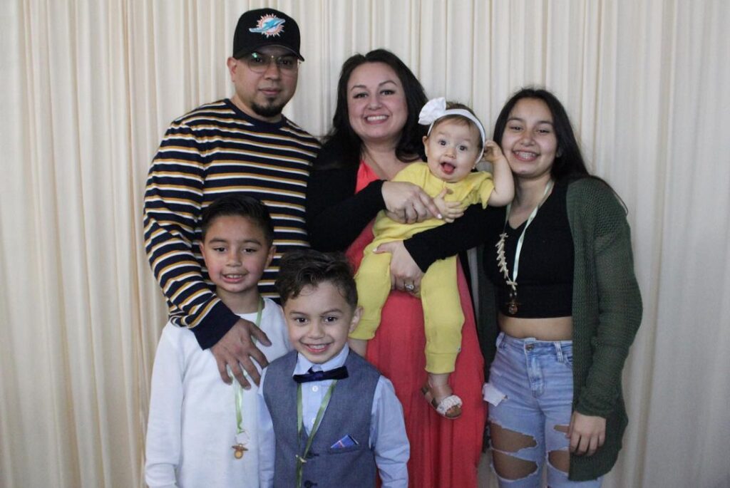 Capture Your Moments: Rent Our Digital Photobooth for Stunning Photos, Boomerangs, Gifs, Videos, and Prints!