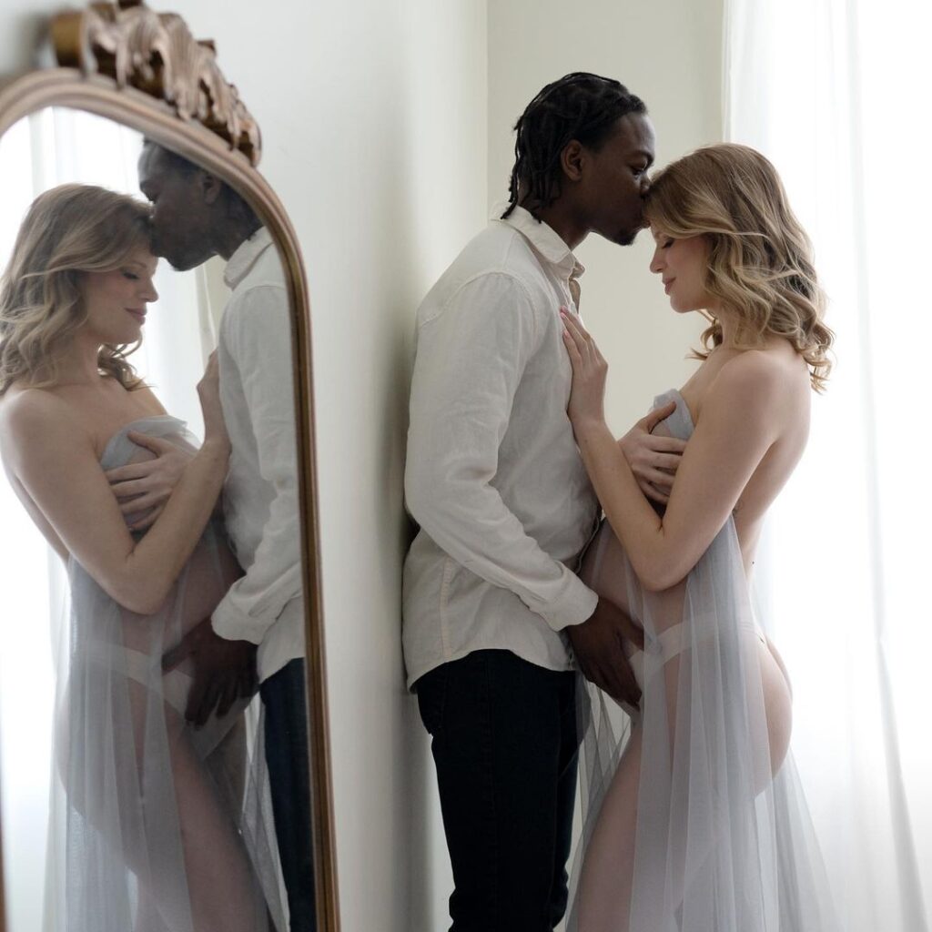 Capture the Moments that Matter: Maternity Photography for Growing Families