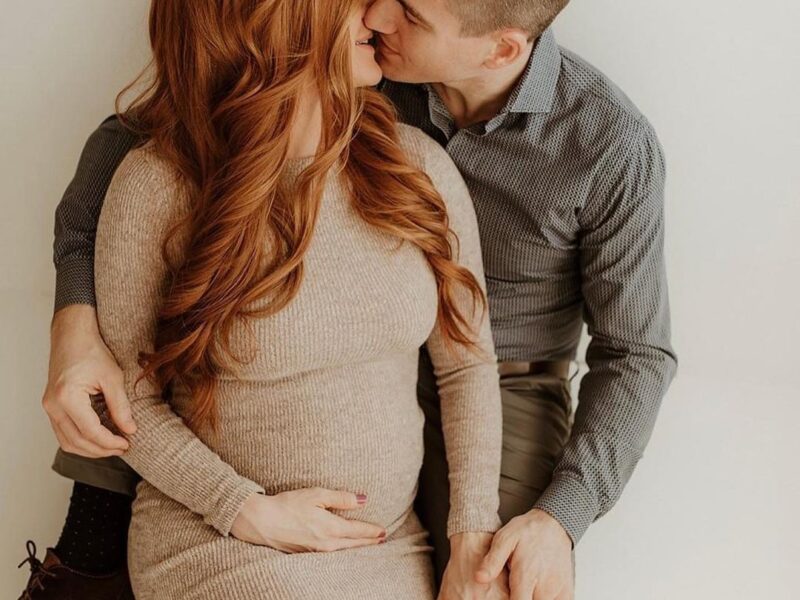 Capturing the Beauty of Motherhood: Maternity Portrait Sessions for Timeless Memories