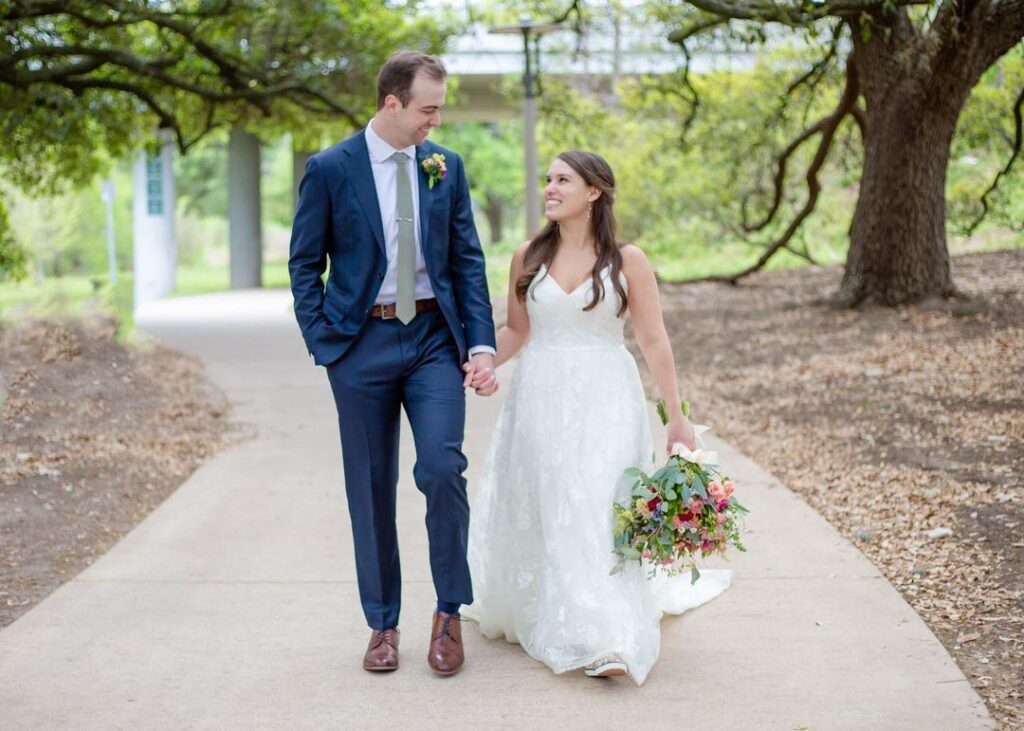 Preserving Your Special Day: Experienced Wedding Photographer for Authentic and Timeless Memories