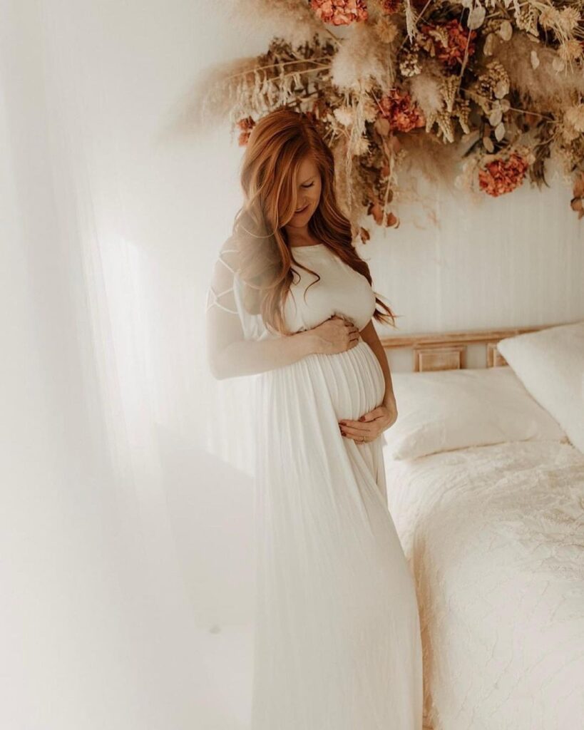 Capturing the Beauty of Motherhood: Maternity Portrait Sessions for Timeless Memories