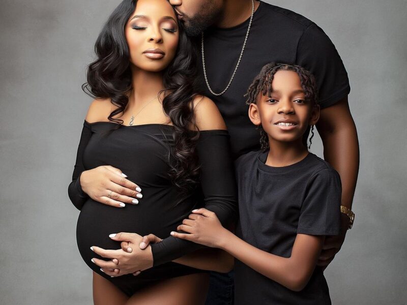 Celebrate the Miracle of Pregnancy with Beautiful Maternity Photos!