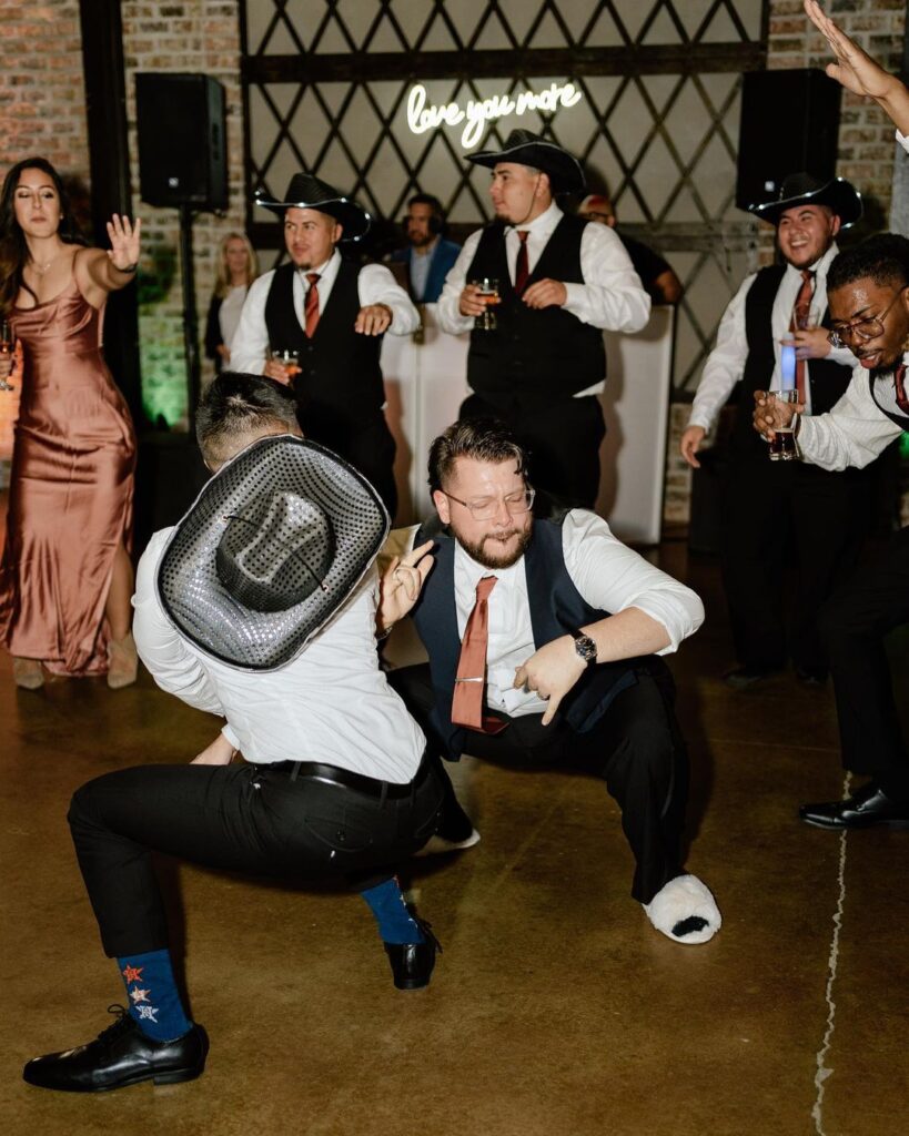 Capturing Love in its Raw State: Meet Mikelo and Lindsey, Your Dream Team Wedding Photographers