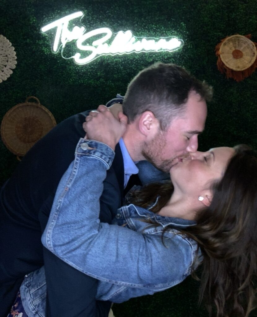 Capture the Fun: Digital Photo Booth Rentals for Unforgettable Memories! 📸