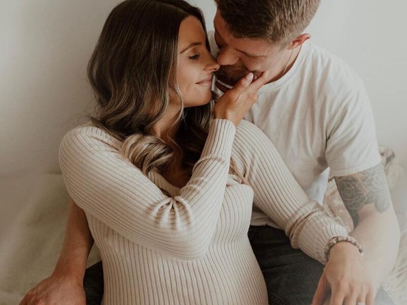 Capturing the Beauty of Motherhood: Maternity Portrait Sessions for Timeless Memories