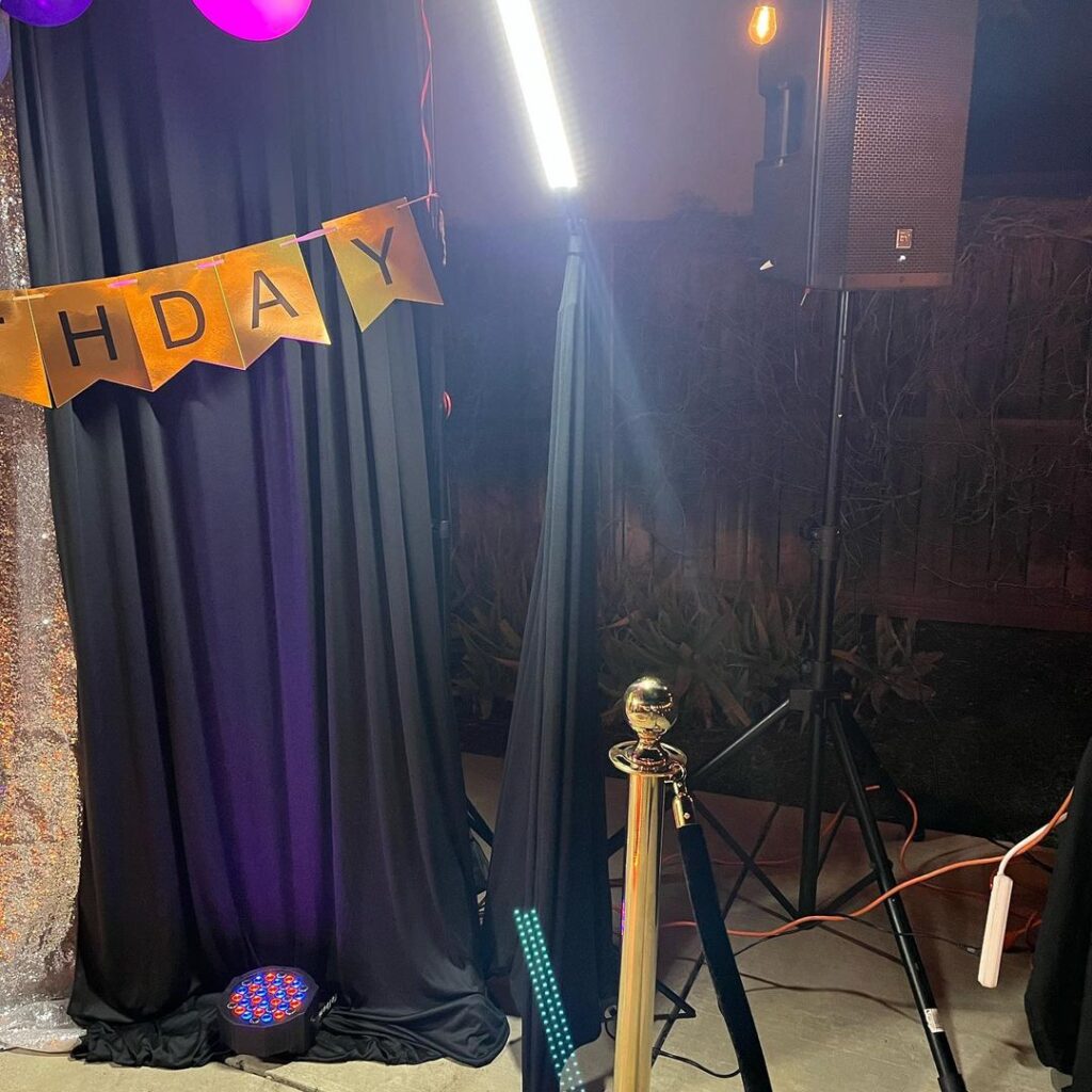 Turn up your next event with our 360 PHOTOBOOTH !