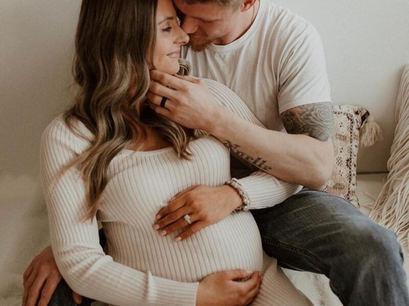 Capturing the Beauty of Motherhood: Maternity Portrait Sessions for Timeless Memories
