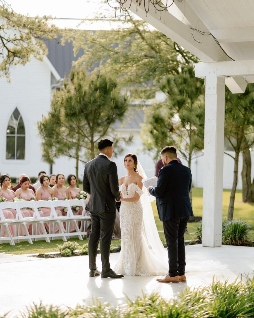 Capturing Love in its Raw State: Meet Mikelo and Lindsey, Your Dream Team Wedding Photographers