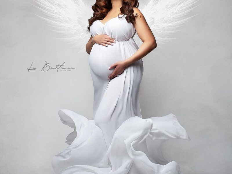 Celebrate the Miracle of Pregnancy with Beautiful Maternity Photos!
