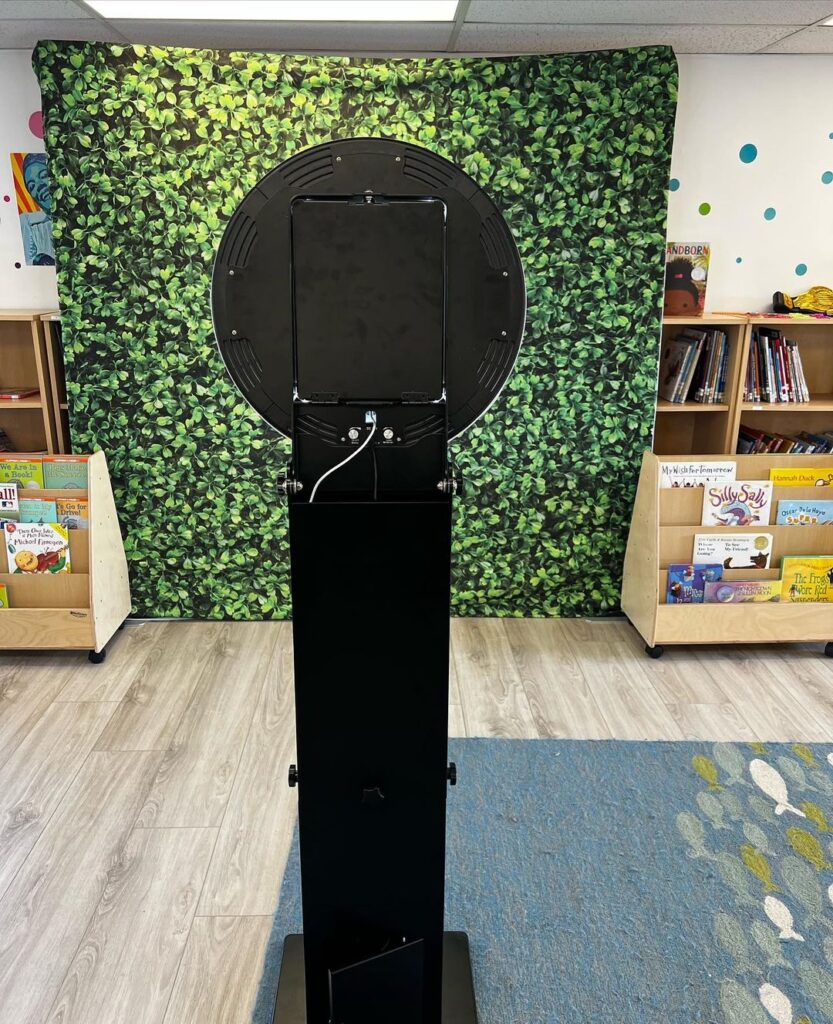 Ultimate Digital Photobooth Rental - Book Now for Unforgettable Memories! Serving Southern California