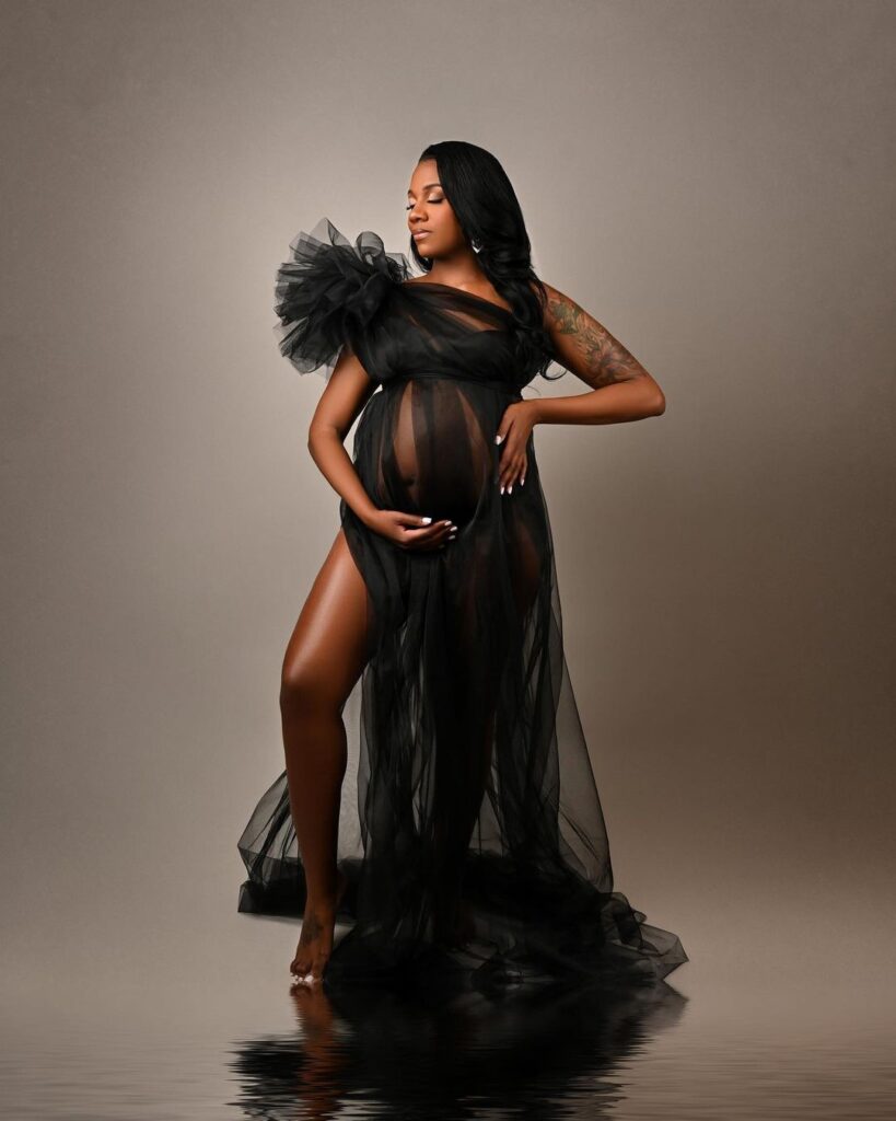 Embrace the Beauty of Pregnancy with Fine Art Maternity Photography: Capture Timeless Images of Your Journey