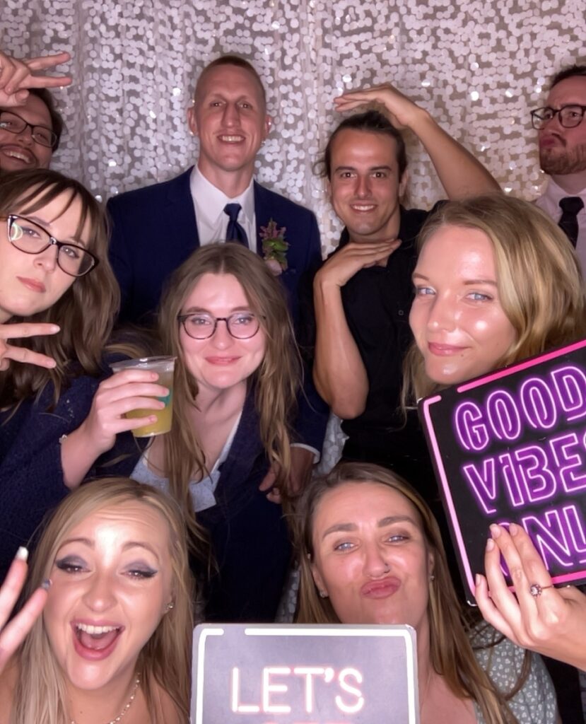 Capture the Fun: Digital Photo Booth Rentals for Unforgettable Memories! 📸