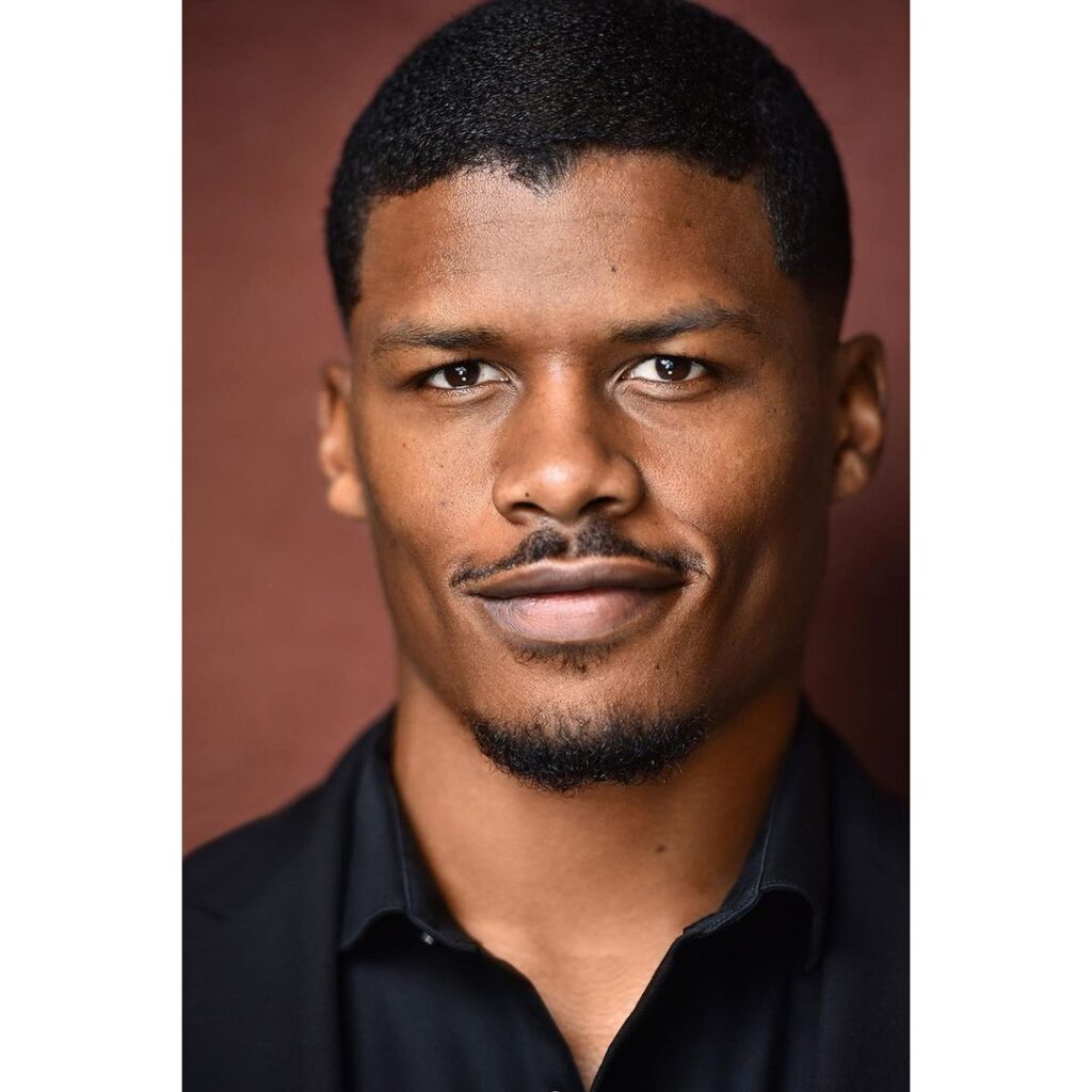 Showcase Your Unique Professional Persona with Personalized Headshot Photography by Expert Photographe