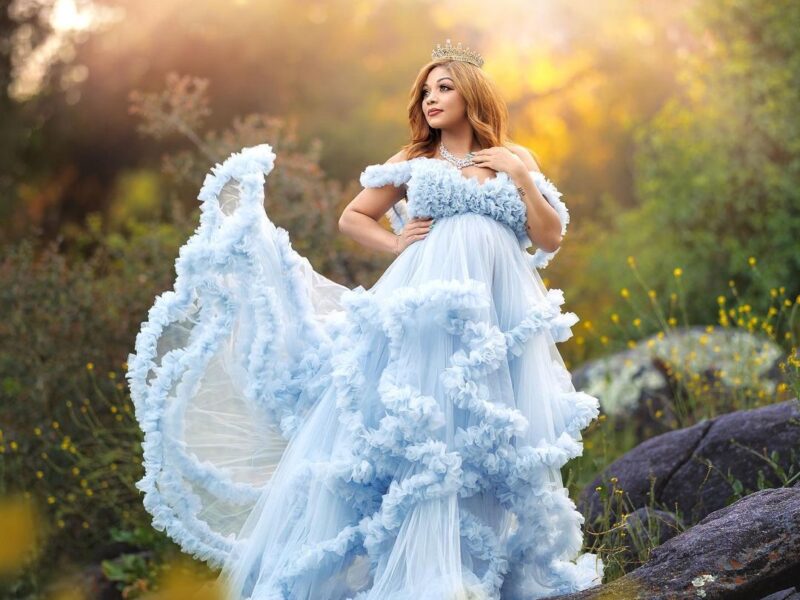San Diego Maternity Art - Published, Fine Art Maternity Photographer serving the San Diego area! Styled maternity sessions👗300+ gowns available!