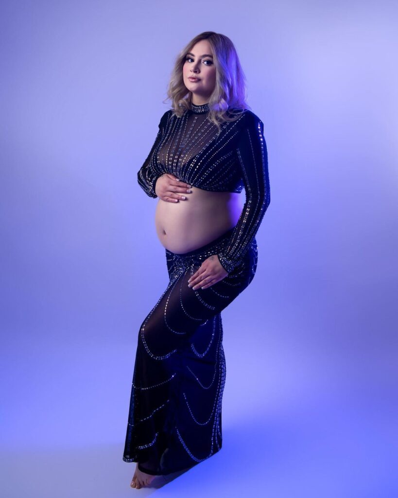 Maternity Photographer in San Diego, CA - Fotógrafa de Maternidad en San Diego, CA - Capturando los Momentos Más Preciosos de tu Embarazo