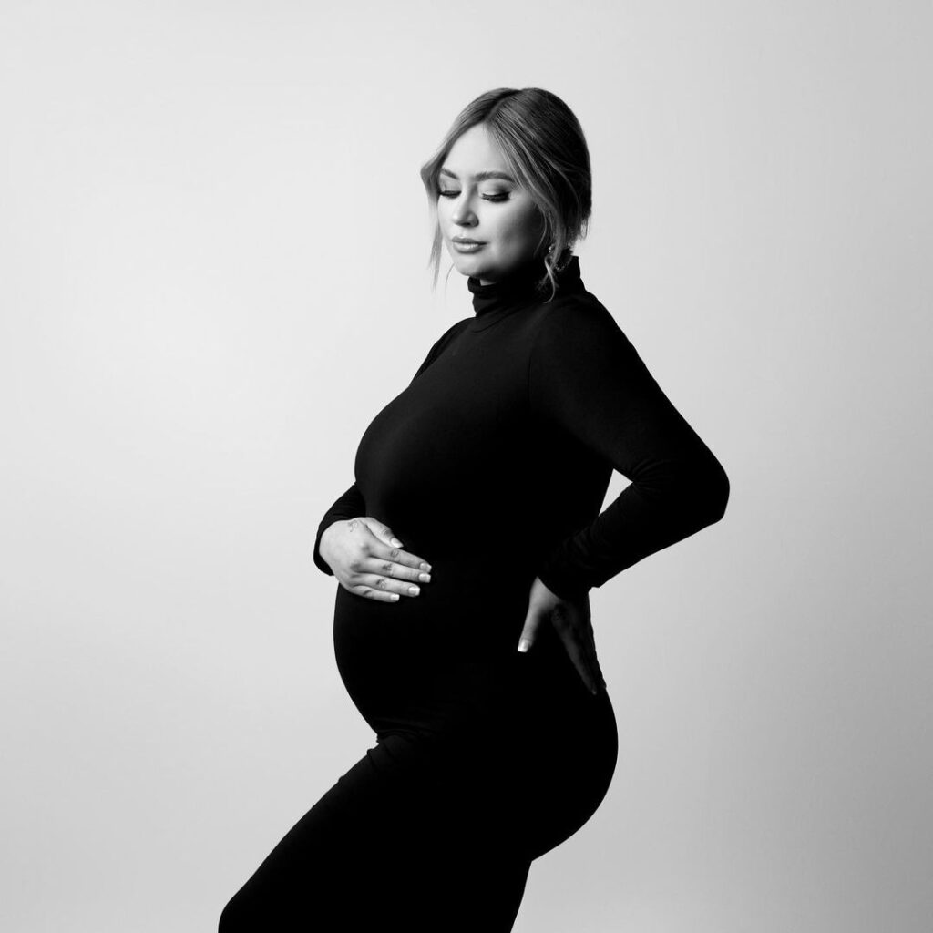 Maternity Photographer in San Diego, CA - Fotógrafa de Maternidad en San Diego, CA - Capturando los Momentos Más Preciosos de tu Embarazo