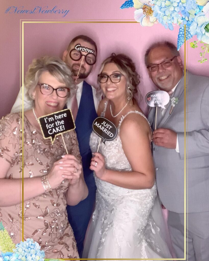 Upgrade Your Event's Photo Experience with Our Customizable Digital Photo Booth: Photos, GIFs, Boomerangs, Filters, and More!