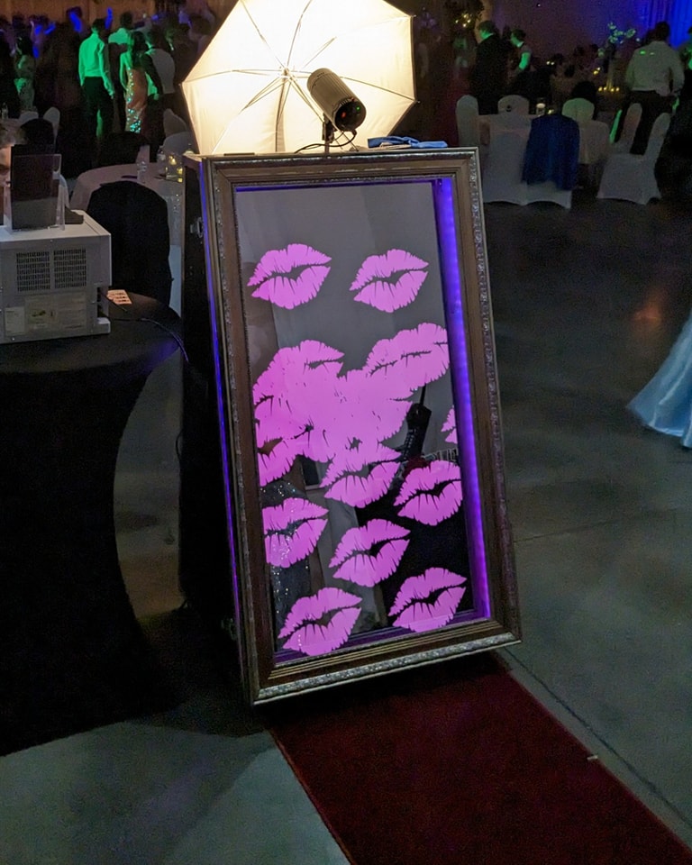 Mirror Booth - Add a Touch of Magic to Your Event