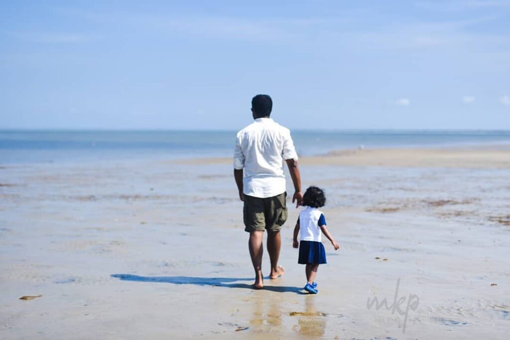 Authentic and Heartfelt Family Photography: Capturing Emotions and Connections with an Energetic and Fun-Loving Artist