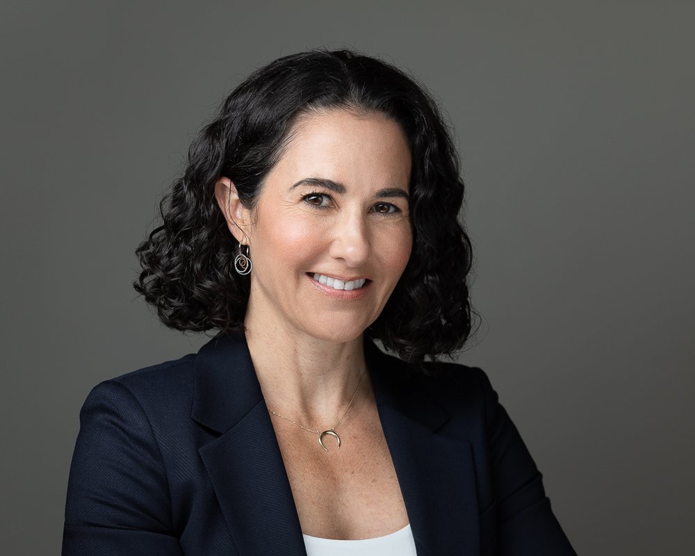 Elevate Your Professional Image with Our Flexible Headshot Photography Session: Unlimited Outfit Changes and Multiple Background Options