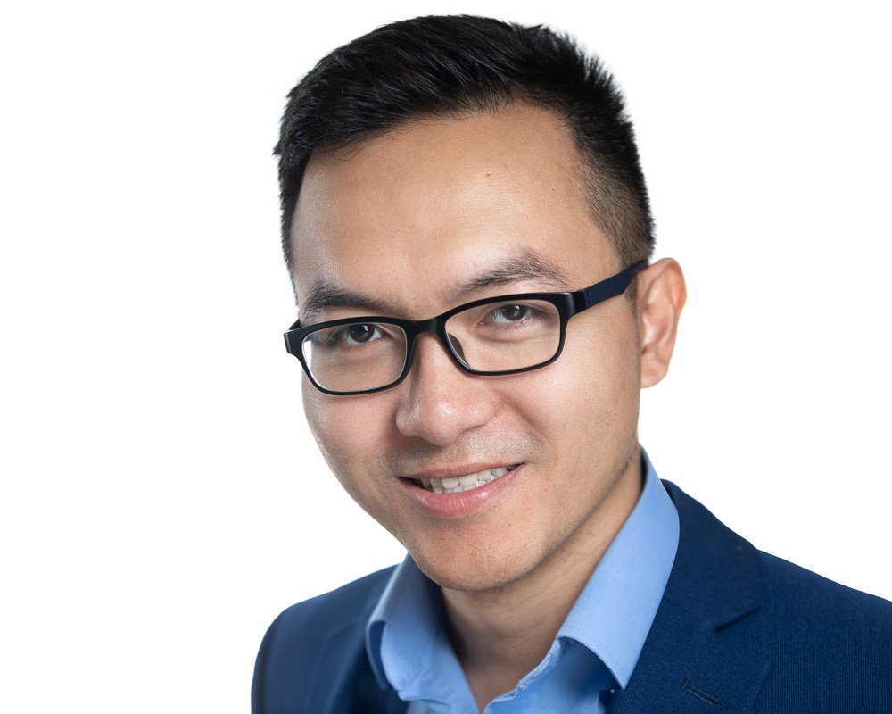 Elevate Your Professional Image with Our Flexible Headshot Photography Session: Unlimited Outfit Changes and Multiple Background Options