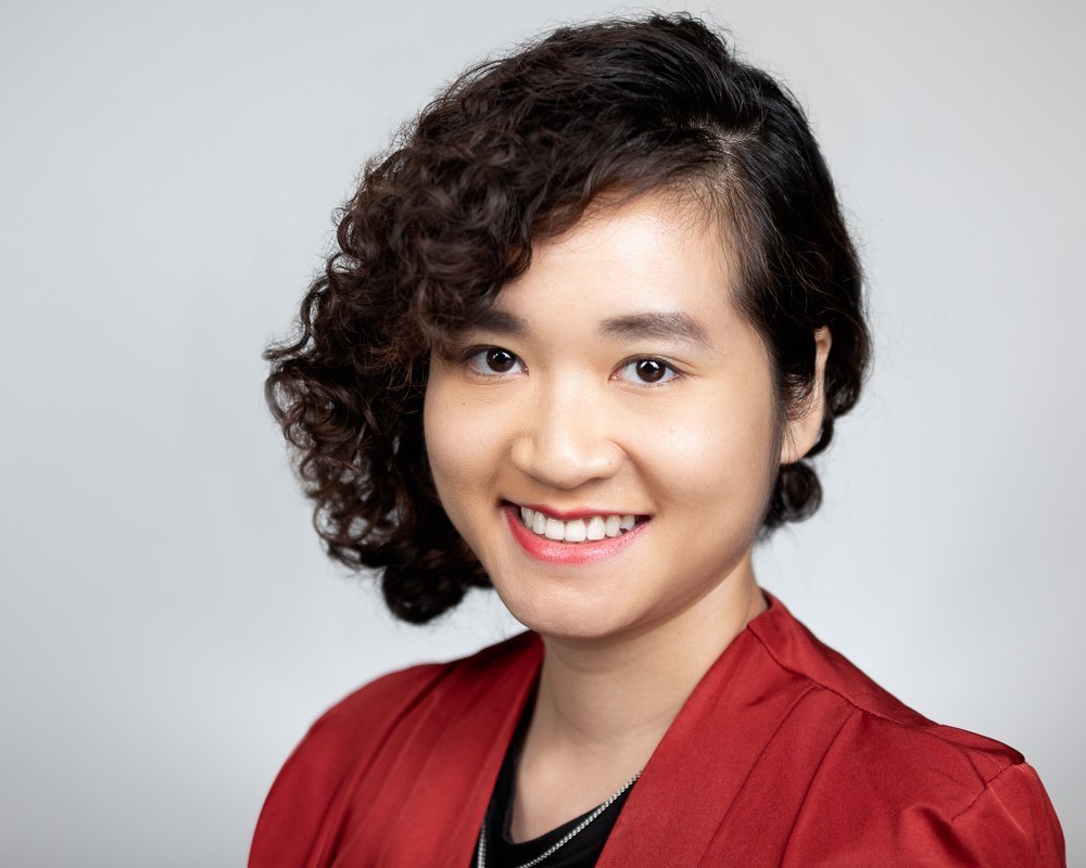 Elevate Your Professional Image with Our Flexible Headshot Photography Session: Unlimited Outfit Changes and Multiple Background Options