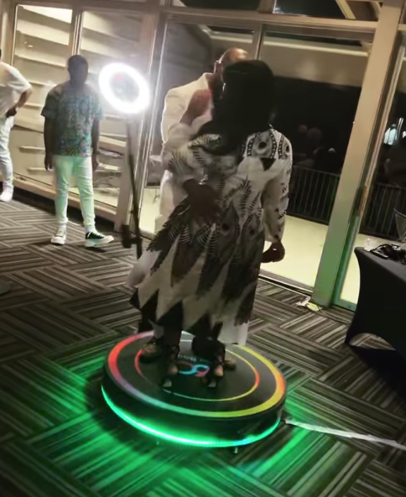 Ultimate Experience: Capture Memories with Our 360 Photobooth