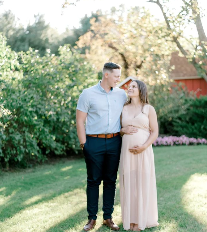 THE MOTHERHOOD EXPERIENCE STORYTELLING YOUR SEASON OF MOTHERHOOD WITH BEAUTIFUL IMAGERY