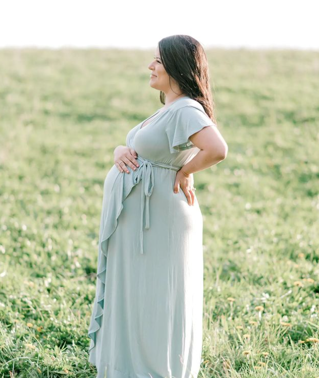 THE MOTHERHOOD EXPERIENCE STORYTELLING YOUR SEASON OF MOTHERHOOD WITH BEAUTIFUL IMAGERY